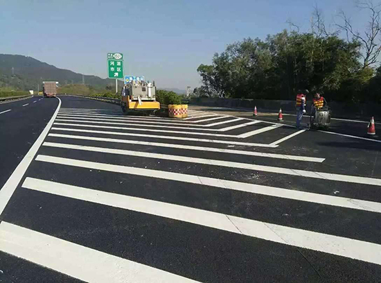 道路標線施工